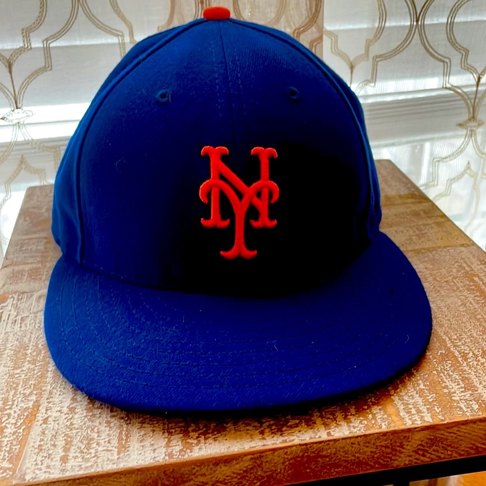 New York Mets MLB fitted hat. Size 6 7/8